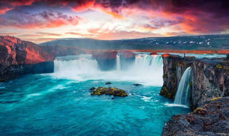 Midnight sun in Godafoss